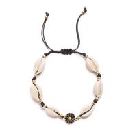 ราคา สร้อยข้อมือถักเปลือกหอยสไตล์โบฮีเมียนสำหรับผู้หญิงกำไลข้อมือปรับได้ลายดอกไม้เครื่องประดับอัญมณีสวยงาม (20073543105)