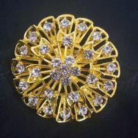 ราคา เครื่องประดับชุดไทย เข็มกลัดชุดไทย เข็มกลัดเพชร เข็มกลัดสังวาลย์ เส้นผ่าศูนย์กลางประมาน 4 cm (19657115842)