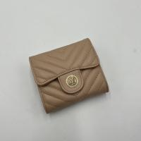 ราคา กระเป๋าสตางค์ ผู้หญิง ขนาด 4 5 นิ้ว ใบสั้น แบบพับ พร้อมส่ง (20102955883)