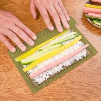 ราคา ม้วนซูชิ Kimbap เครื่องมือซูชิพลาสติกสีเขียวขนาดใหญ่แบบทำมือหมุน MAITU01เสื่อไม้ไผ่ม้วนซูชิอุปกรณ์บ้านครัวเครื่องทำซูชิ (20476863986)