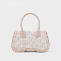 ราคา CHARLES and KEITH CK2 30270808 กระเป๋าสะพายข้างผู้หญิง Diamond PP (20304404910)
