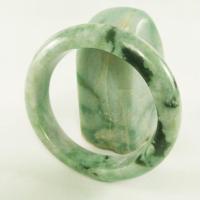 ราคา กำไลข้อมือหยกแท้ทรงท้องปลิง สีเขียวแกมดำ ม่วง ขนาดวงใน 66 ไซส์ใหญ่ หยกพม่า ลายสวยตามธรรมชาติ (16571137231)