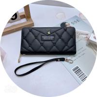 ราคา H21 กระเป๋าสตางค์กระเป๋าสตางค์Forever Young ใบยาวForever Young ใบยาว มีสายของมือทุกใบค่ะกระเป๋าใส่โทรศัพท (17281961260)