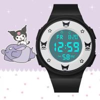 ราคา Sj sanrio Kuromi นาฬิกาสไตล์ใหม่นักเรียนผู้หญิงมัธยมต้นเด็กผู้หญิงฉบับภาษาเกาหลีเด็ก Jam Tangan Elektronik กันน้ำสำหรับกีฬา (19965776453)