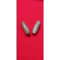 ราคา เม็ดหิน 9 ตา เสริมมงคล สีเขียว (21288478156)