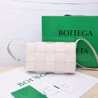 ราคา Bottega Veneta รุ่นใหม่ B กระเป๋าผ้าทอลายสก๊อตหนังแท้กระเป๋าสะพายข้างทรงสี่เหลี่ยมใบเล็กแมทช์ลุคง่ายกระเป๋าสะพายข้าง (20970070601)
