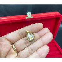 ราคา จี้แม่นางกวักขนาดจิ๋ว ไม่ลอก ไม่ดำ บูชาเพื่อการค้าขาย เสริมเสน่ห์ พร้อมส่งค่ะ (15861869529)