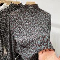 ราคา เสื้อยืดแขนยาวผ้าชีฟองอัดจีบลายดอกไม้ชิคสำหรับผู้หญิงเสื้อยืดกึ่งคอเต่าสไตล์ใหม่ (20638157072)