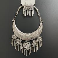 ราคา จัดส่งทันที เครื่องประดับแบบไทย ๆ สร้อยคอแฟชั่นเก่า สร้อยอีสานชุดล้านนาไทสร้อยเงินต่างหูสีเงินดำ เหมาะสำหรับงานเลี้ยงสังสรรค์ (20855862487)