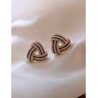 ราคา ProudGallery ต่างหูแฟชั่น น่ารักๆ สไตล์เกาหลี ต่างหูไฮโซ ต่างหูออกงาน Stud Earrings งานดี เกรดพรีเมี่ยม (7338660526)