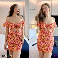 ราคา TW14182 เดรสสั้น ลายดอก เว้าหน้าท้อง เอวยางยืด (12884426006)
