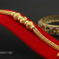 ราคา ใหม่ สร้อยข้อมือชุปทองแท้ 24K เคลือบแก้ว ลายสี่เสาคั้นโอ่งสลักดาว นน 3 บาท (1197494755)