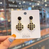 ราคา ต่างหูมุก S925สำหรับผู้หญิงต่างหูห้อยสำหรับผู้หญิงต่างหูปาร์ตี้เครื่องประดับชุดมุกไม่เสื่อมคุณภาพแบบยาวไม่เสื่อมเสีย (19715822456)