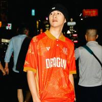 ราคา VOLT สินค้าพร้อมส่ง เสื้อยืด คอปก ตรุษจีน สีแดง VECTOR 001 CHINESE NEW YEAR COLLECTION 2024 JERSEYS RED (21352006325)