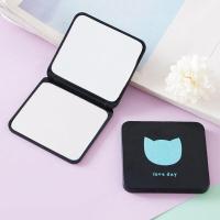 ราคา กระจกแต่งหน้าพับได้กระจกเงาโต๊ะเครื่องแป้งแต่งหน้าทรงสี่เหลี่ยมขนาดเล็กแบบพกพากระจกมือถือกระเป๋าเครื่องสำอางกระจกกระจกขนาดเล็กสองด้าน (20000260392)
