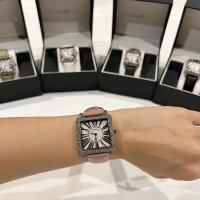 ราคา Minimal square watch silver นาฬิกาแฟชั่น Y2K (14123938536)