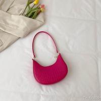 ราคา Fashion trend shoulder bag womens autumn fashion crescent simple handbag (19355245791)