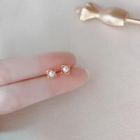 ราคา ต่างหูใบโคลเวอร์สี่ใบใหม่สำหรับผู้หญิง COCOJEWELRY (16399112697)