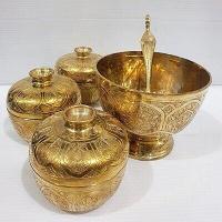 ราคา ชุดตักบาตรพระพุทธ ตลับโถตอกลายรวงข้าวในกลีบบัว 3 นิ้ว ขันตักบาตร 4 นิ้ว ทัพพี (16377984240)