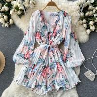 ราคา จั๊มสูทผ้าชีฟองจีบจีบแขนยาวคอวีพิมพ์ลายวินเทจแนวแฟชั่นสำหรับผู้หญิงสำหรับฤดูใบไม้ผลิเอวสูงกางเกงขาสั้นเข้ารูปแขนยาวเซ็กซี่ใหม่สำหรับจัมพ์สูทลูกไม้ผูกเชือก (20684408504)