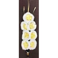 ราคา ดอกไม้จันทน์ช่อประธาน 7 ดอก ใยบัวเหลือง เซตละ 3 ช่อ ราคาเซตละ 179 บาท (563272460)