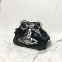 ราคา COD 2022 Vivienne Westwood Star กระเป๋าสะพายสตรี Black Messenger Bag (16541593451)