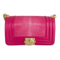 ราคา กระเป๋าสะพายหนังปลากระเบนแท้ผู้หญิง ทรงบอย รุ่นคลาสสิคเชน อะไหล่ทอง เลือกสีได้ หรูหรา หนังปลากระเบนขัดเรียบเงาวับ หนังแท้100 (14223234552)