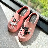 ราคา PITCHA New Arrival พร้อมส่งรองแฟชั่นหัวโตแต่งอะไหล่ดีไซน์น่ารักนำสมัยงานน้ำหนักเบาสวมใส่สบายได้ตลอดทั้งวัน ห้ามพลาด (20082024149)