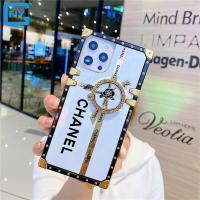 ราคา เคสไอโฟน เคสสำหรับ iPhone 15 Pro Max 14 Pro Max 13 Pro Max 12 Pro Max 11 Pro Max 14 Plus 13 Mini 12 Mini XR XS Max 8 7 6S 6 Plus หรูหราของขวัญฝาหลังลายดอกไม้พร้อมห่วงฉากยึด (17196521517)