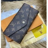 ราคา กระเป๋าสตางค์หลุย ใบยาว 2พับ หน้าจดหมาย (9920996368)