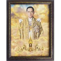 ราคา กรอบรูปกระจกมงคล ภาพในหลวง ร 9ในฉลองพระองค์ชุดครุยสีทอง ขนาด18 23 นิ้ว (18882796344)
