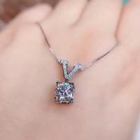 ราคา สร้อยคอแฟชั่นรูปตัววีแนวยุโรปและอเมริกาจี้เพชรเดี่ยวแบบเรียบง่ายโซ่คล้องคอ (18520118805)