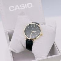 ราคา ลดจัดหนัก นาฬิกาผู้หญิง Casioนาฬิกาข้อมือผู้หญิง สายหนังเรโทร สีชมพู สีดำ เรียบง่ายนาฬิกาควอตแฟชั่น สวยมาก ราคาถูก พร้อมส่ง (18985036233)