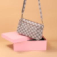 ราคา กระเป๋าสะพายไหล่มีซิปหลายชั้นสำหรับผู้หญิงกระเป๋าใบเล็กกระเป๋าทรงสี่เหลี่ยมใบเล็กสะพายข้างสำหรับผู้หญิงกระเป๋าหนังนิ่มสำหรับคุณแม่วัยกลางคนใส่ไปตลาดลายดอกแฟชั่นกระเป๋าโค้ชcoach (14899470145)