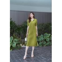 ราคา ชุดเดรสตัวยาวแขนสั้น ผ้าอัดพลีทเนื้อซามัวร์สีพื้น (20865944353)