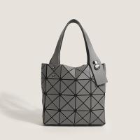 ราคา NALLCHEER โซ่ประดับเพชรกระเป๋าสะพายไหล่สายโซ่รูปเรขาคณิตมือถือกระเป๋าสะพายข้างของผู้หญิง (21338557813)