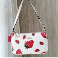 ราคา คล้องมือ มีหลายสี COACH NOLITA 19 IN SIGNATURE CANVAS (20341378918)