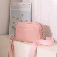 ราคา Crossbody หรือกระเป๋าที่มีสายสะพายข้ามตัว Chicกระเป๋าสะพายข้างผู้หญิงแฟชั่น PUหนัง หนังนิ่ม กระเป๋าสะพายข้างผู้ชาย กระเป๋าสะพาย กระเป๋าสะพายไหล่เดียว สะพายเป้หรือสะพายบ่าก็ได้ (20111182180)