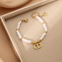 ราคา สร้อยข้อมือสตรีแฟชั่นตัวอักษรลายดาวสร้อยข้อมือไข่มุกไม่ซีดจางสไตล์เกาหลีแฟชั่น (21352216319)