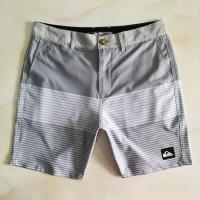 ราคา Quiksilver กางเกงขาสั้นชายหาดสำหรับผู้ชาย (9241420856)