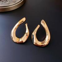 ราคา ต่างหูโลหะต่างหูโซ่ต่างหูเงินสามเหลี่ยมลายฉลุสุดเย็นแบบเรียบง่ายต่างหูเม็ดกลมอเนกประสงค์ขายส่ง (18594273290)