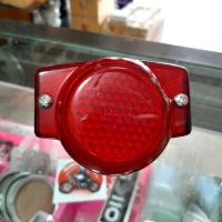 ราคา ส่งฟรี Honda c92 c95 c102 cb77 cb160 ไฟท้าย KM9 5609 ถูกเวอร์ (13555419527)