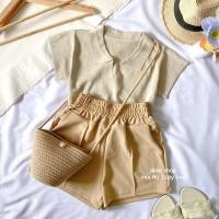 ราคา ชุดเซต2ชิ้น เสื้อครอป คอปก กางเกงวอร์ม เอวสูง ขาสั้น (20566167930)