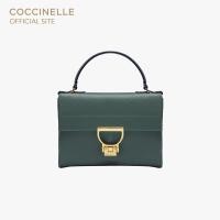 ราคา COCCINELLE กระเป๋าคลัชผู้หญิง รุ่น ARLETTIS SIGNATURE CLUTCH 190301 สี KALE GREEN (21018770063)