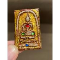 ราคา สมเด็จประดับพลอยสี ลงรักปิดทองเก่า หลังเรียบ เนื้อผง (20462317811)