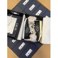 ราคา รองเท้า DIOR Sneakers ของแท้ 100 สินค้าถ่ายจากตัวจริง มีสามสี ส่งฟรี (20632893388)