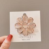 ราคา เข็มกลัดดอกไม้ของผู้หญิงที่งดงามอุปกรณ์เสื้อผ้าคงที่สไตล์เกาหลีใหม่2022การตกแต่งผ้าพันคอ (13843947953)