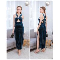 ราคา ชุดเดรสสายเดี่ยวกำมะหยี่แหวกกลางอก ช่วงอกเสริมฟองน้ำแหวกด้านข้างสูงเซ็กซี่สุดๆ ด้านหลังออกมาแบบเว้าลึก มาพร้อมเชือกมาให้ผูก ผ้ากำมะหยี่ (17117355004)