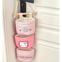 ราคา Sanrio กระเป๋าแขวนเก็บของสีชมพูเฮลโลคิตตี้กระเป๋าการจัดเก็บของเบ็ดเตล็ดกระเป๋าผ้าที่แขวนผนังจัดระเบียบในหอพักเด็กผู้หญิง (21170639959)
