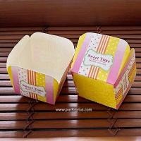ราคา ถ้วยคัพเค้ก ถ้วยมัฟฟิน แพค 50 ใบ เข้าอบได้ ถ้วยเค้กสี่เหลี่ยมคางหมู ถ้วยกระดาษอบเค้ก เคลือบกันซึม เข้าเตาอบได้ (15784317023)